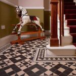 Olde English Bold Pattern Floor per m2