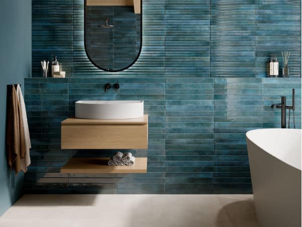 Slim porcelain gloss wall tile